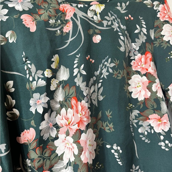 SHEIN Dark Green Floral Blouse - Picture 3 of 4